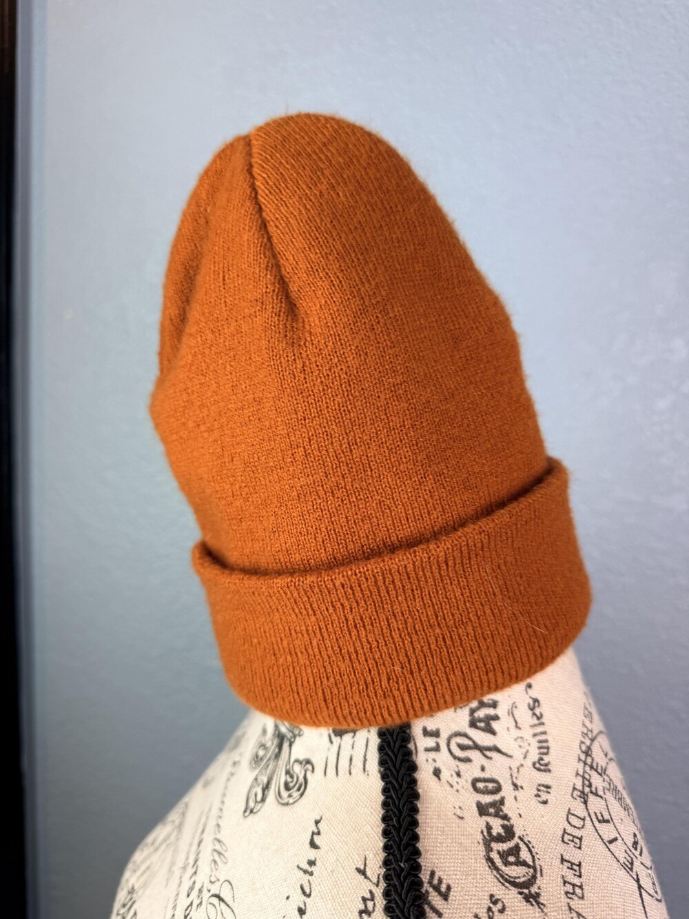 Urban Outfitters Hat Beanie Womens One Size Copper Knit Cuffed Winter Warm